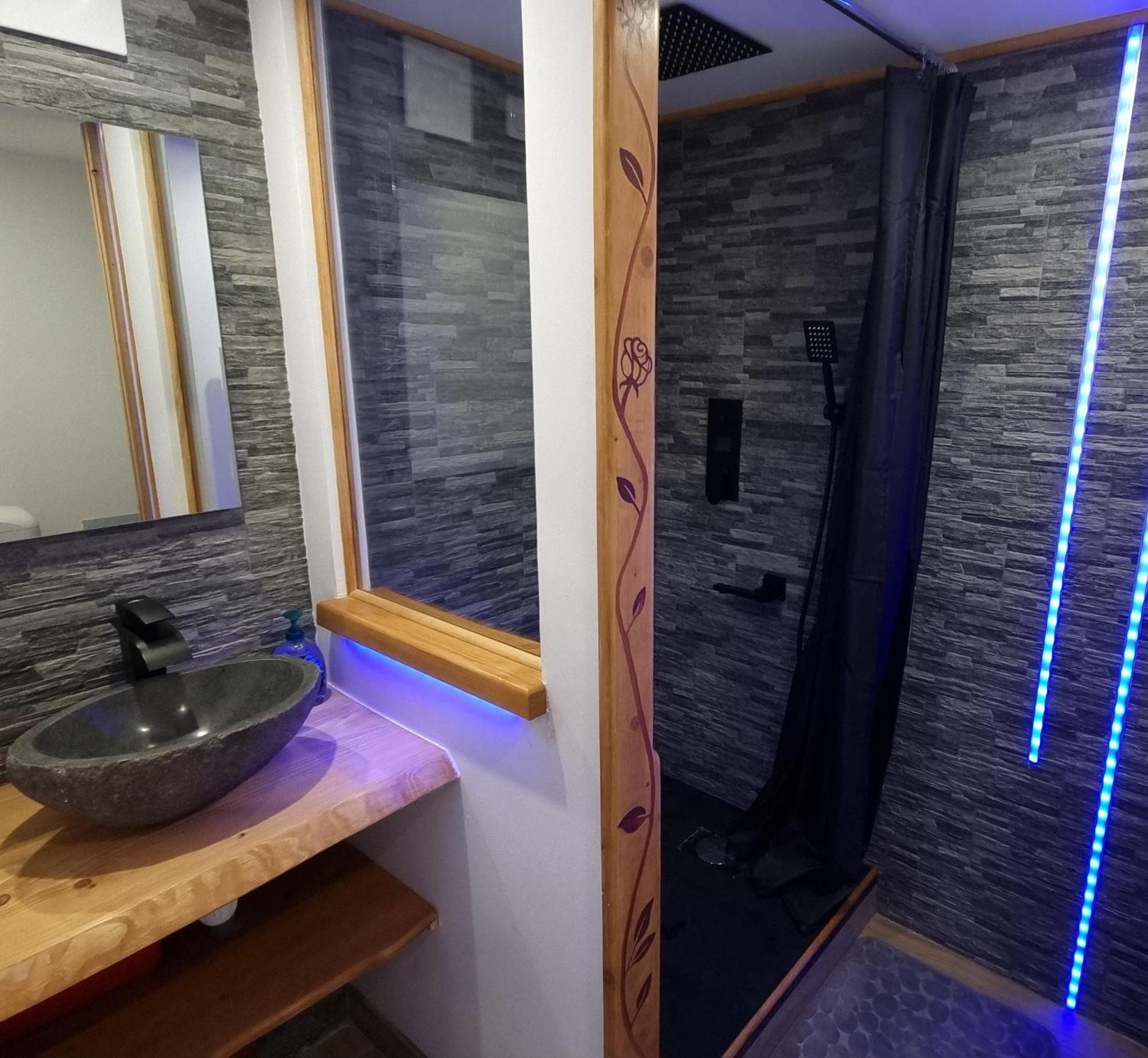 Appartement Romantique Climatise Belorizon - 30 Min De La Mer Pignans Dış mekan fotoğraf